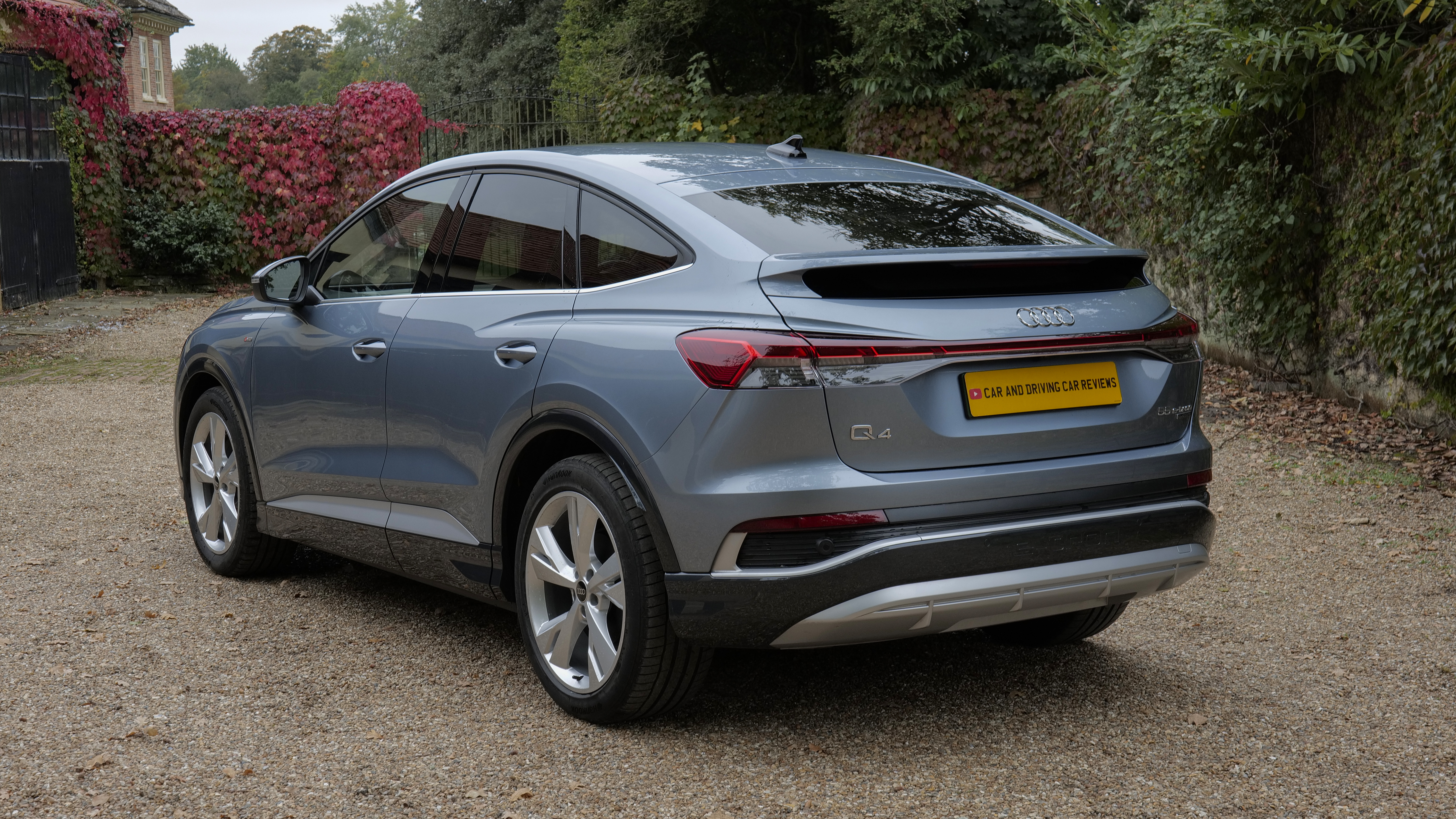 AUDI Q4 E-TRON SPORTBACK 250kW Qtro Perf 82kWh Sport 5dr Auto [Tech Pack]